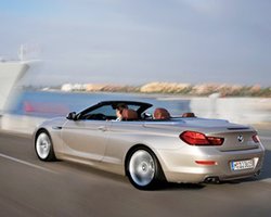 BMW обнародовала информацию о новом кабриолете