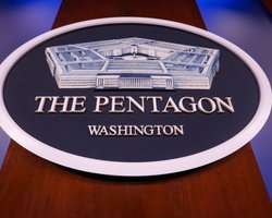 Витратили майже $10 млн на омарів та крабів: що закупив Пентагон перед закриттям річного бюджету