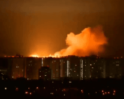 По Киеву ударили с баллистической ракеты после переговоров с РФ (видео)