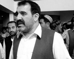 Талибы признались в убийстве брата президента Афганистана