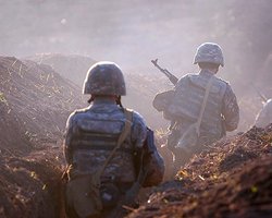 "Идут консультации": Россия может разместить свои войска вдоль границы Армении и Азербайджана