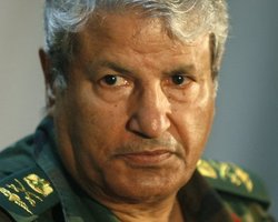 Ливийские повстанцы разочарованы бездействием НАТО