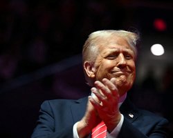 Трамп уверен, что завершение войны в Украине поможет ему попасть в рай (видео)