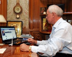 Украина потеряла 10 лет в развитии технологий и техники, - Азаров