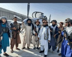 У "Талибана" появились собственные ВВС. Какие самолеты и вертолеты достались боевикам?