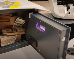 НАБУ оголосило про підозри учасникам корупційної схеми "Енергоатома": затримані 5 осіб