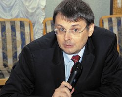 Российский депутат предложил объединить Украину, Россию и Беларусь в одно государство со столицей в Киеве