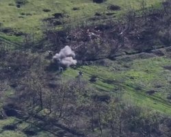 Намагалися прорватися: ЗСУ "розкришили" бронеколону росіян під Торецьком (відео)