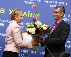 Тимошенко снова первая