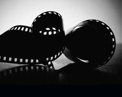 Рада не стала отменять обязательный украинский дубляж