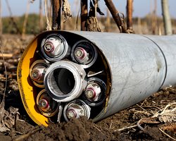 Миссия ОБСЕ подтвердила обстрел Луганска кассетными бомбами