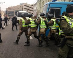 Сторонников Коханивского задерживает спецназ