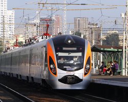 С 1 марта стоимость билетов на поезда Hyundai станет дифференцированной