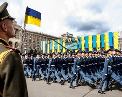 Військовий парад і Кримська платформа: Зеленський представив програму заходів до Дня Незалежності