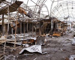 ВС РФ ударили ракетами по центру Чернигова: есть жертвы и раненые, детали (видео)