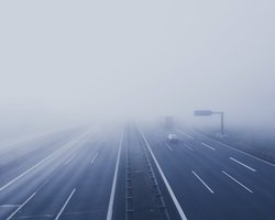 Объявлен первый уровень опасности: всю Украину сегодня накроет густой туман