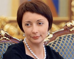 Янукович уволил Лукаш с должности советника и назначил министром Кабмина