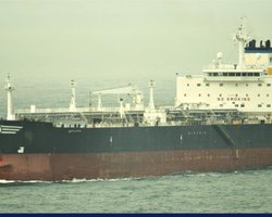 Запустили морські дрони: російські хакери звинуватили два кораблі в підриві Кримського мосту