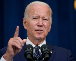 США продолжит поставлять Украине оружие для возврата аннексированных территорий, — Байден