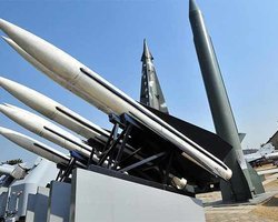 США хотят выйти из Договора о ликвидации ракет средней и малой дальности с РФ, - СМИ