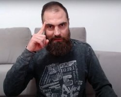 Подозреваемый в убийстве Фарион "следил" за блогером, который критиковал языковеда, — СМИ