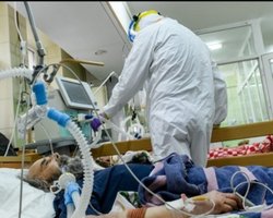 Третя хвиля COVID-19: за 24 квітня госпіталізували 3688 осіб