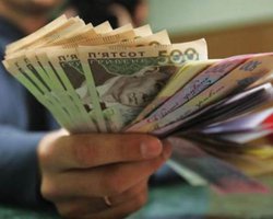 На регистрацию есть считанные дни: кому из украинцев выплатят почти 4 тысячи гривен помощи