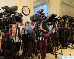 Разумков розширив доступ журналістів до будівлі Верховної Ради