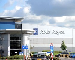 Компания Rolls-Royce займется восстановлением больницы в Сумской области (фото)