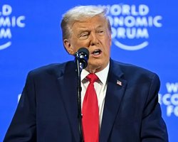 "Путін хоче підписати мирну угоду": Трамп та Зеленський запланували зустріч у Давосі (відео)