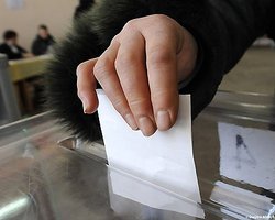 Янукович рассказал Могилеву о роли милиции в выборах