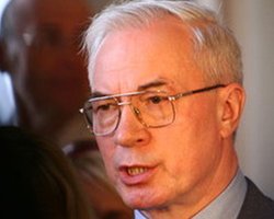 Нафтогаз самостоятельно будет рассчитываться за газ, - Азаров