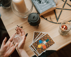 Приближается "кровавая Луна": что это значит для вашего знака Зодиака