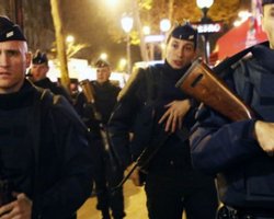 В пригороде Парижа проходит операция спецназа (обновлено)