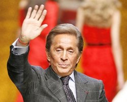 Известный итальянский модельер Валентино отмечает 80-летие   