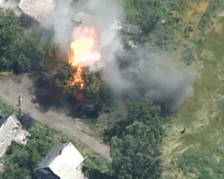 Сдетонировал БК: ВСУ уничтожили 152-мм гаубицу Д-20 в районе Бахмута (видео)