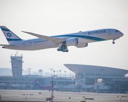 На півдні Ізраїлю врятували сімох українців, ще 200 осіб не можуть покинути країну, — МЗС