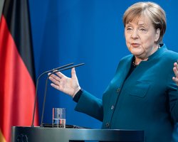 Меркель: Без прогресса в Минске антиросссийские санкции останутся в силе