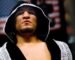 Крис Арреола выйдет в ринг 5 декабря