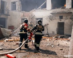 Працювала охоронницею: під завалами дитсадка в Сумах знайшли тіло жінки