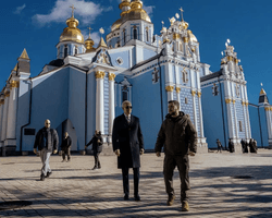 "Говорю с мертвецом": Байден считал, что Зеленского убьют и предлагал эвакуацию, — NYT