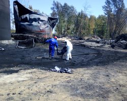 Пожар на нефтебазе под Киевом, наконец, потушили