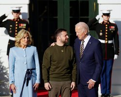 Путин решил уничтожить украинцев как нацию: Байден и Зеленский обсудили причины войны (фото)