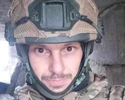 "Лишився я, він і двоє на підстраховці": бойовий медик з Прикарпаття ціною власного життя врятував побратима