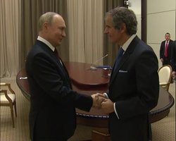 Глава МАГАТЭ Гросси встретился с Путиным в Сочи: что известно (видео)