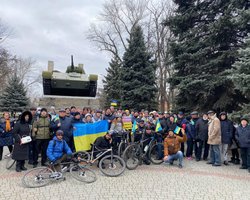 "Ждем, когда Украина придет и нас спасет". Как живут и на что надеются в оккупированном Мелитополе