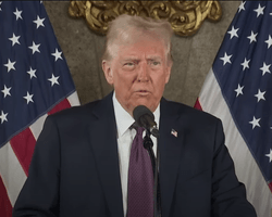 "Была влюблена в короля": Трамп сделал неожиданное признание о своей матери