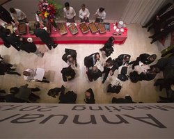 На форуме в Давосе представили три негативных сценария развития России