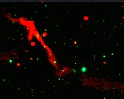 Черная дыра проснулась после 100 млн лет сна: астрономы показали, как это было (фото)