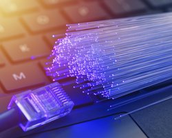 Россия может остаться без Интернета: производство оптоволокна снизилось на 60 %